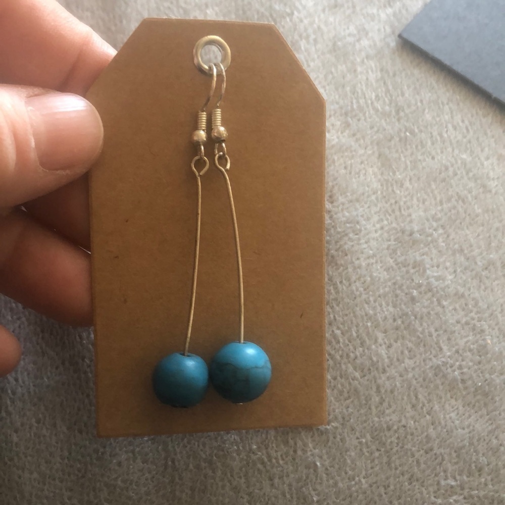 Jilzarah Single Bead Dangle Turquoise Earrings